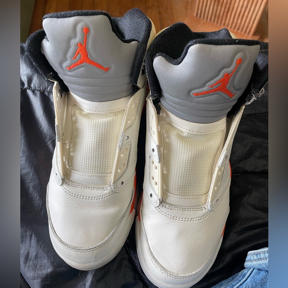 Jordan 5 shattered backboard